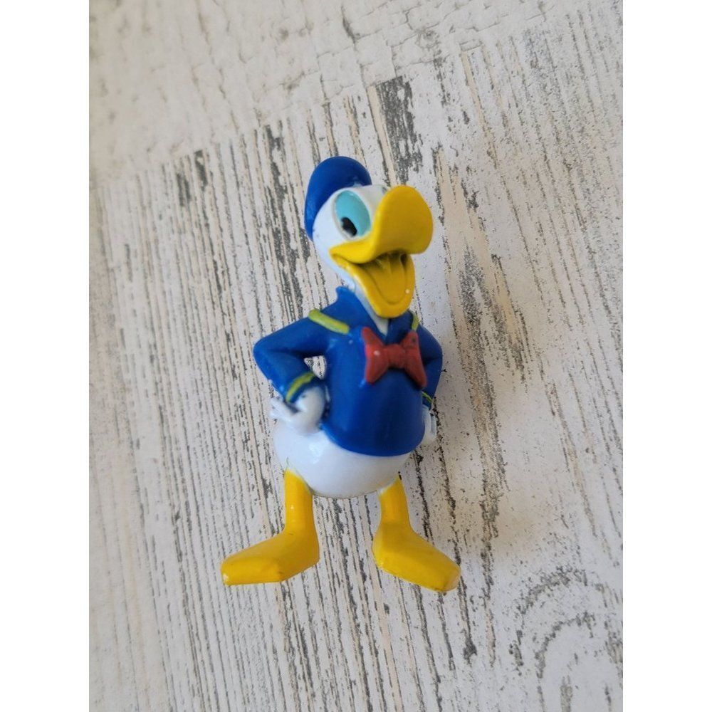 Donald Duck laughing sailor outfit toy figure Mini rare